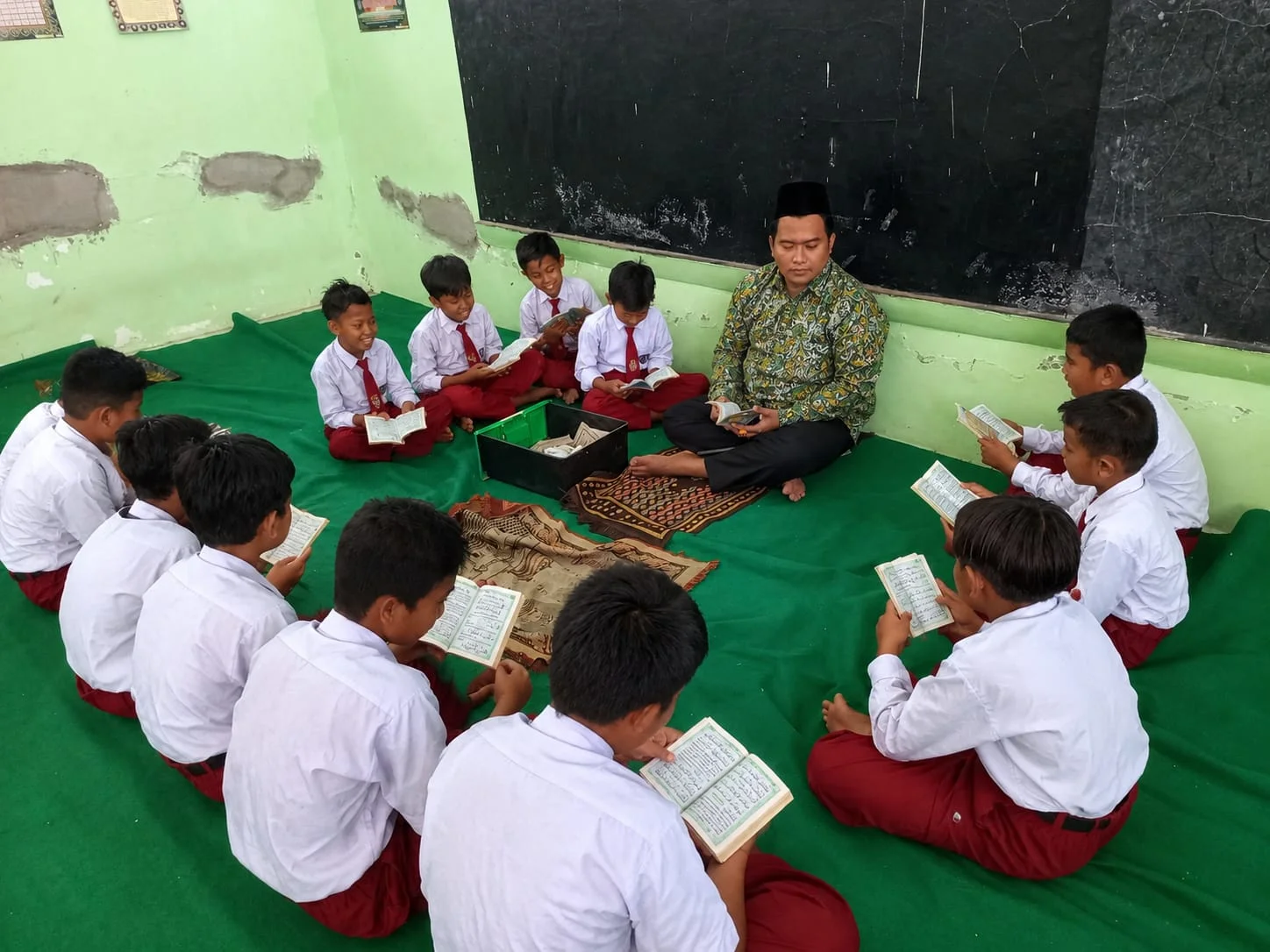 PELAKANAAN EKSTRAKURIKULER TAHFID QURAN